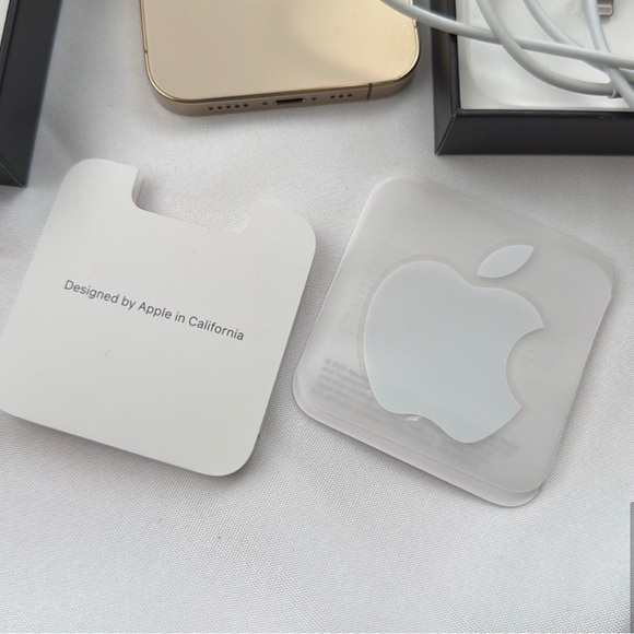 Iphone 13 Pro Gold - Picture 7 of 8